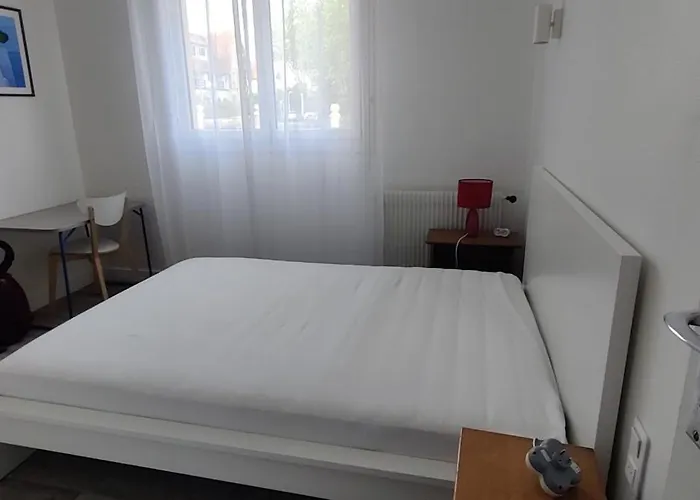 شقة Bright 70m Cosy Near The *