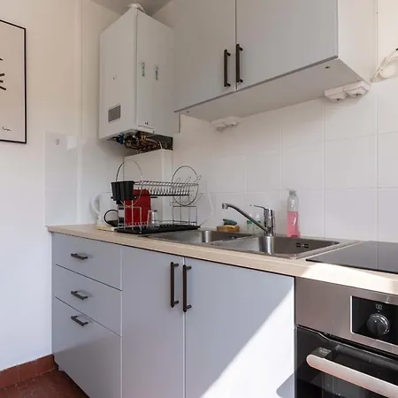 Bright 70m Cosy Near The Apartment *